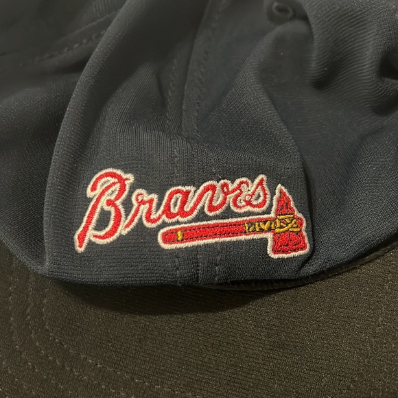ATLANTA BRAVES CAP HAT ONE SIZE STRETCH BASEBALL 47 Brand. 
Preowned- No holes - Picture 5 of 5